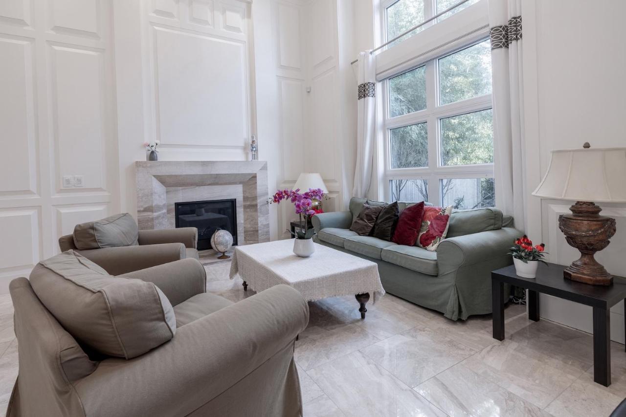 Luxurious Private Rooms In Richmond Kültér fotó